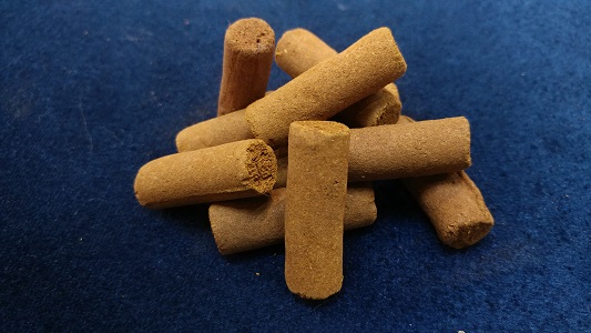 Sandalwood Log Incense Cone: DragonMarsh
